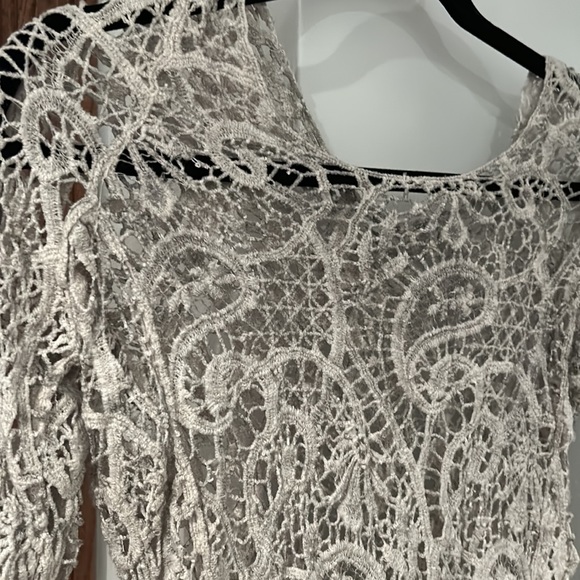 Crochet sweater - Picture 2 of 2